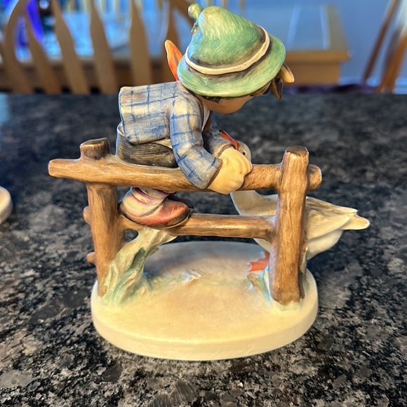 Hummel W. Goebel "Barnyard Hero" - Picture 2 of 4